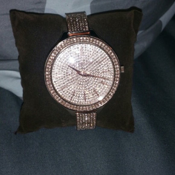MK Rosegold Runway Glitz