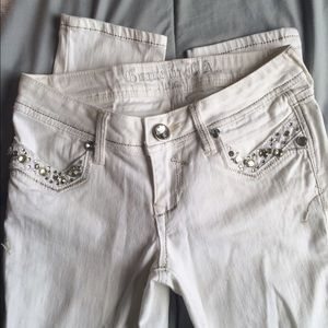 SALE🎉🎉Grace In LA white detail-pocket jeans NWOT