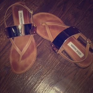 Steve Madden Cuff Sandal in Cognac