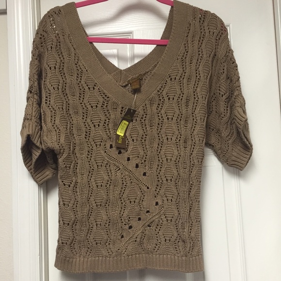 ❌SOLD❌ camel colored short sleeved sweater