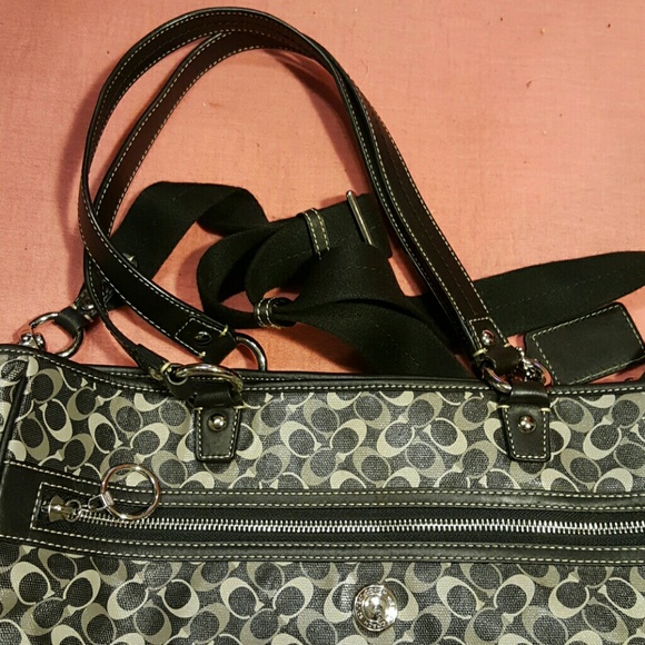 COACH MULTI PURPOSE BAG - Picture 2 of 4