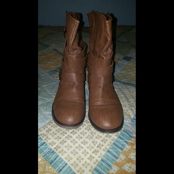 Mossimo Boots