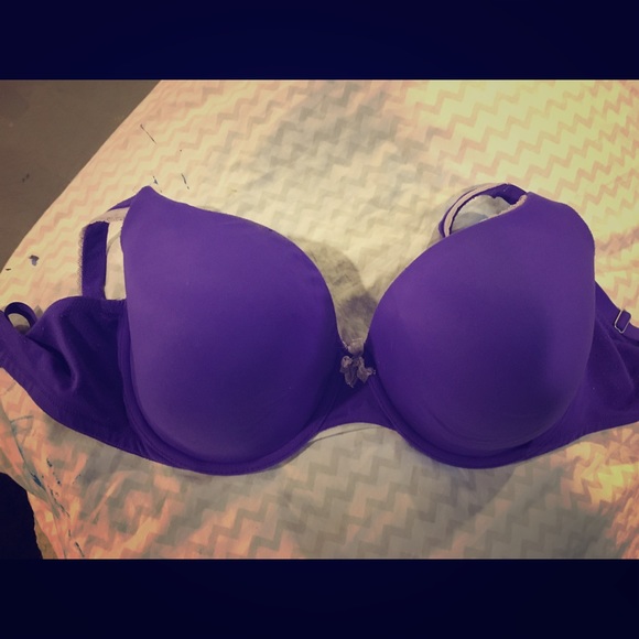 Victoria's Secret 38DD Demi bra
