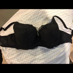 Victoria's Secret 38DD Demi bra