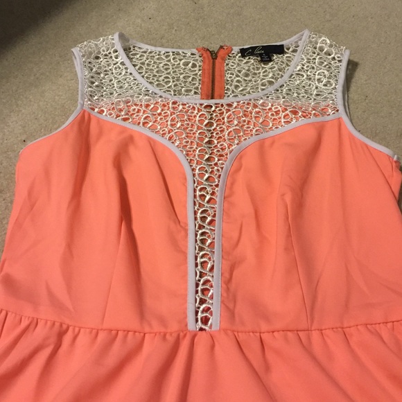 Dress - Picture 2 of 4