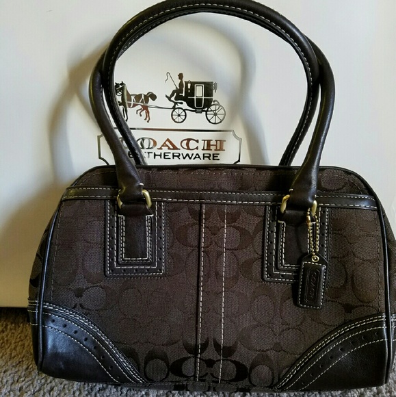 Signature Coach bag - Picture 1 of 2