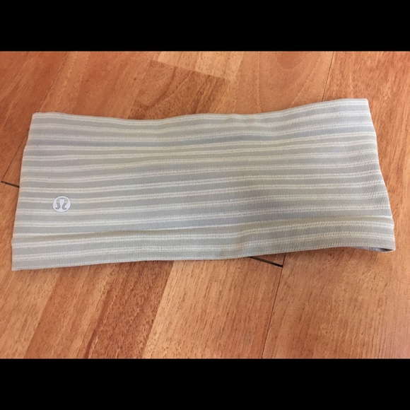 Grey and white lululemon headband