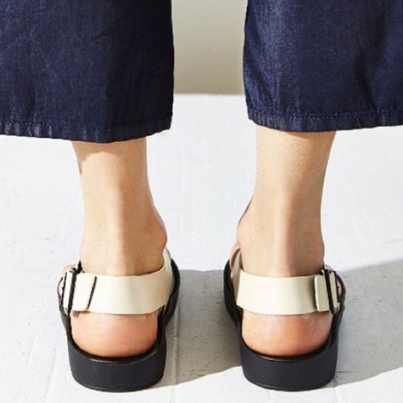 Urban Outfitters Stephanie Platform Vegan Sandals - Picture 3 of 4