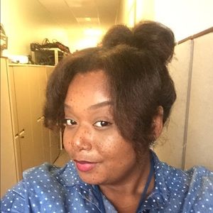 Meet your Posher, Jakeila