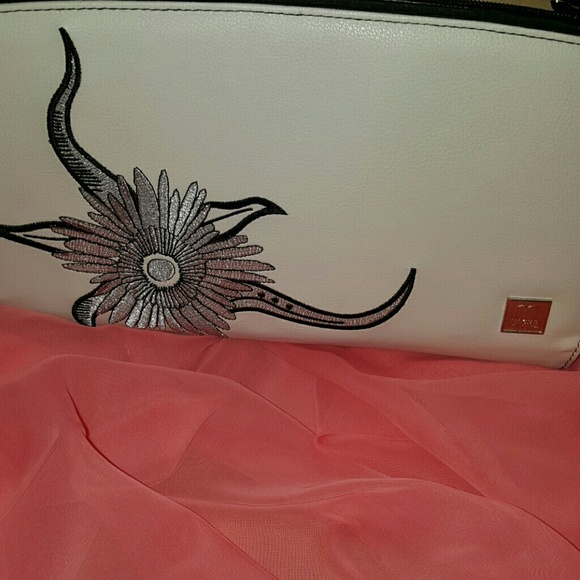White miche classic  shell