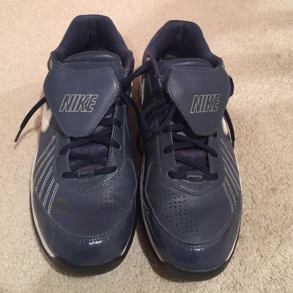 Nike Air Baseball shoe