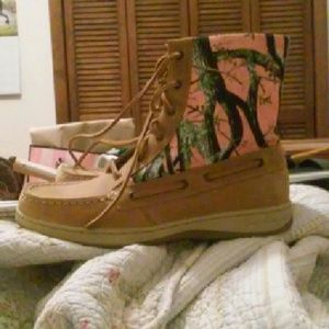 Sperry Genuine Leather Shoes