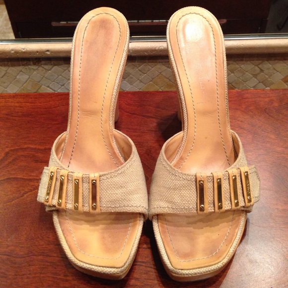 Authentic Casadei wood and canvas platform miles! - Picture 2 of 3