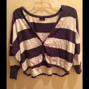 Crop top light sweater