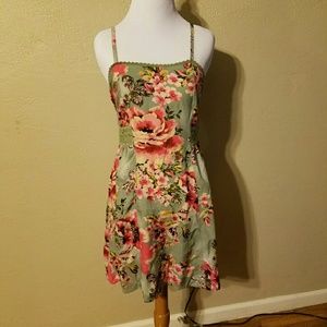 Spring dress (medium)