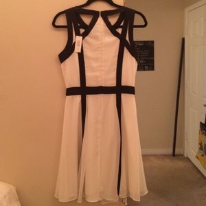 NEVER WORN TAG ON Black/white dress