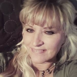 Meet your Posher, Talina