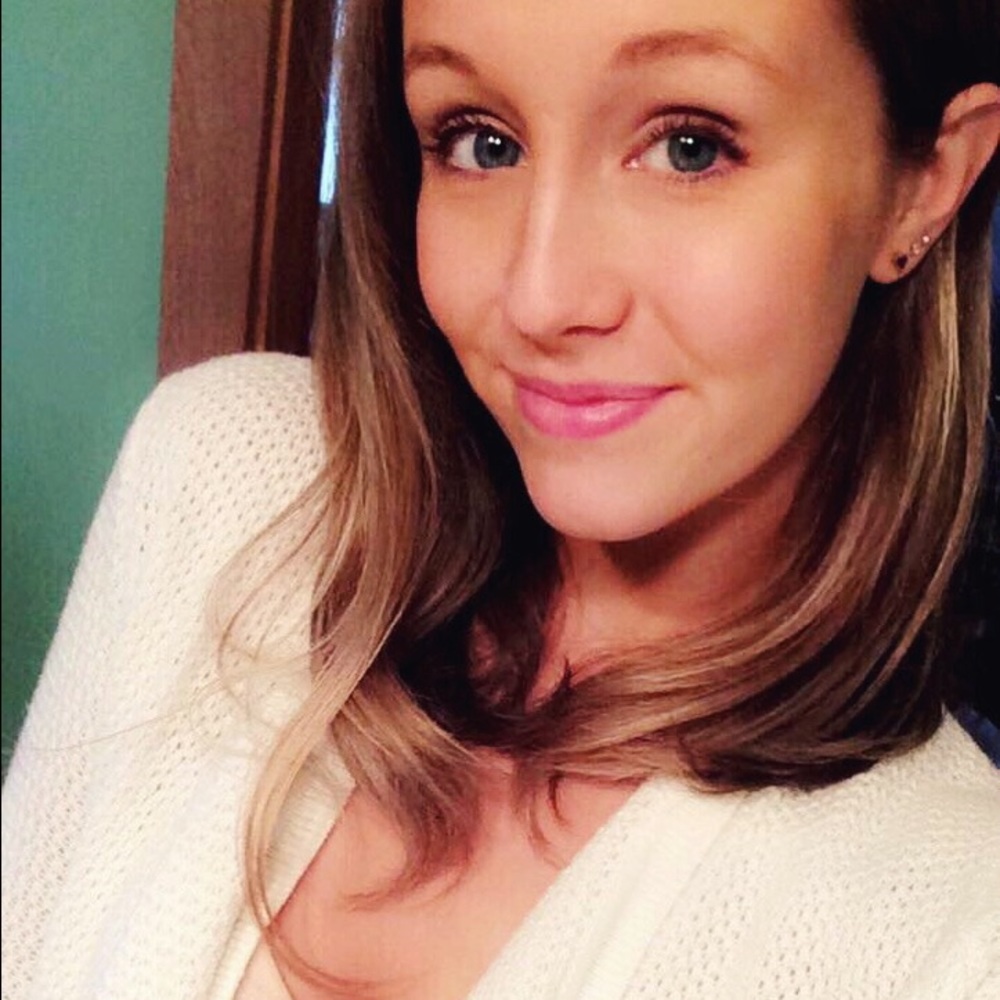 Meet your Posher, Alexandra