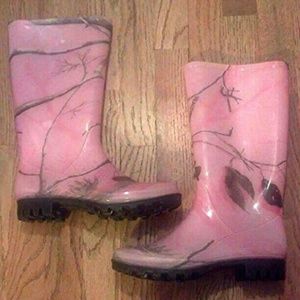 NWOT Pink Realtree AP HD Camouflage