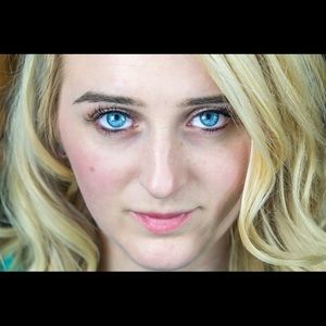 Meet your Posher, Kelli