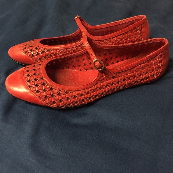 Vintage red flats