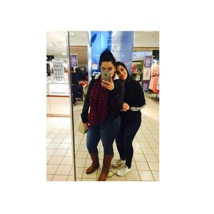 Meet your Posher, Clarissa