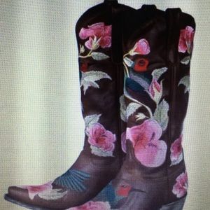 Meet your Posher, Betty