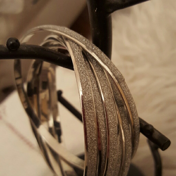 SOLD-Sparkly silver bangles