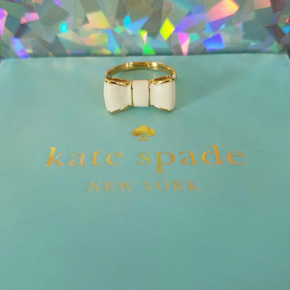Kate Spade ring in size 6 - Picture 3 of 3