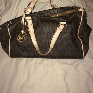 Michael kors purse