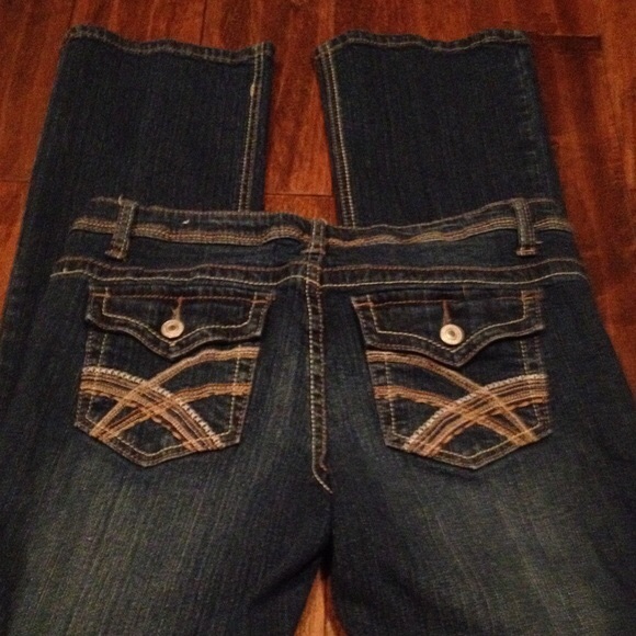 Rue 21 Slim Boot Jean. Size 5/6L x 33" inseam.