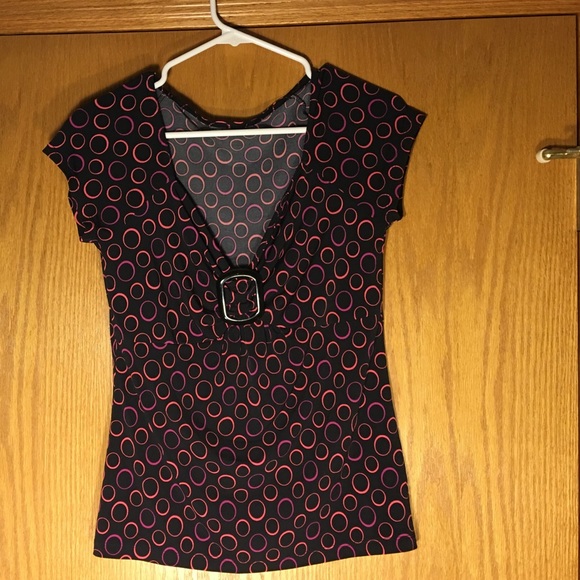 Short Sleeve Dressy V-Neck