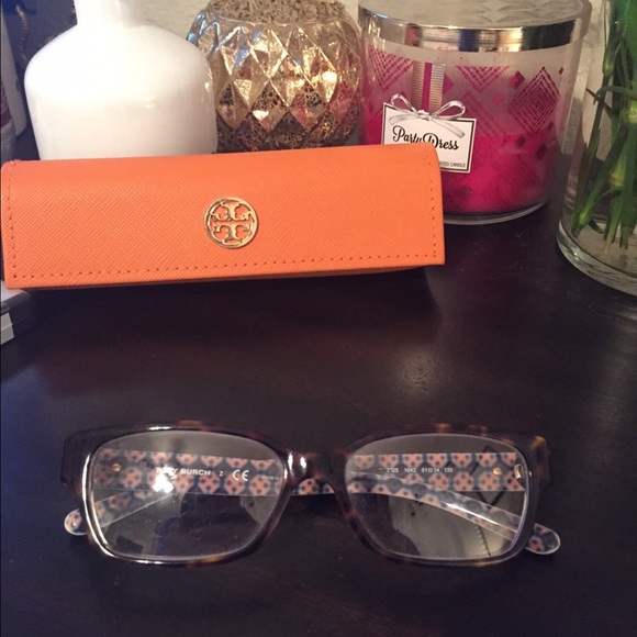 Tory Burch Glasses - Picture 3 of 4