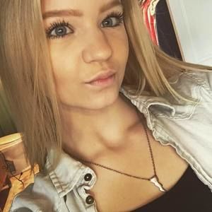 Meet your Posher, Angelica