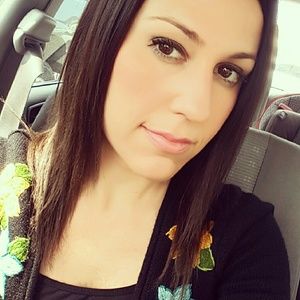 Meet your Posher, Shelly