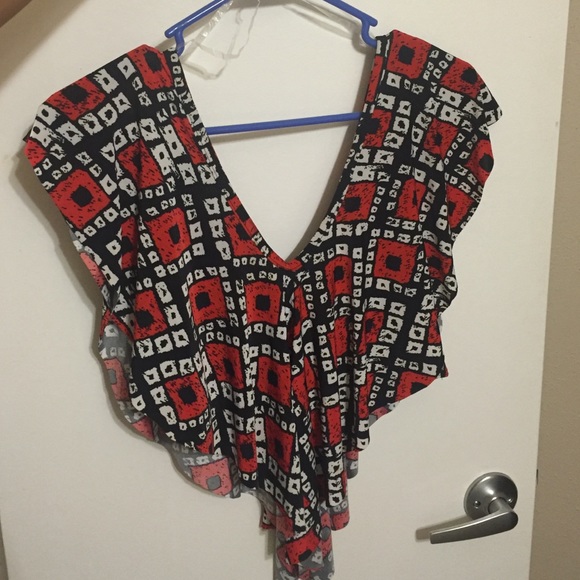 Crop top - Picture 3 of 4