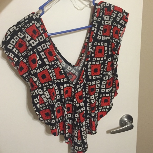 Crop top - Picture 4 of 4