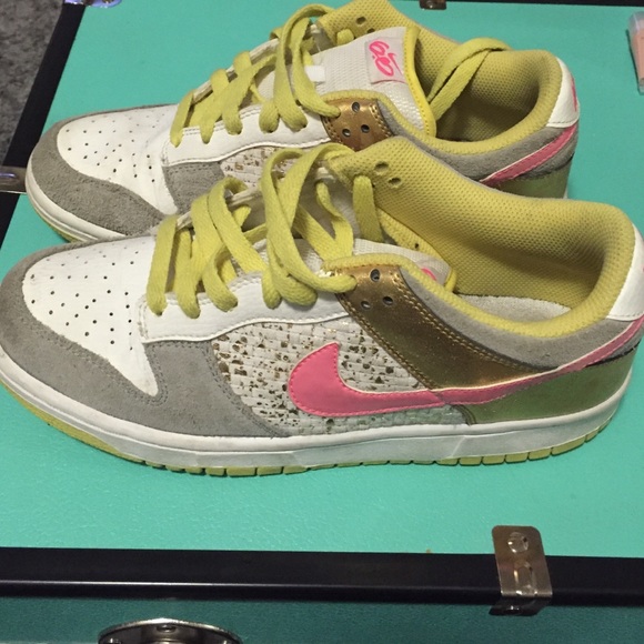 Women's Nike 6.0 Dunk Low Sneakers