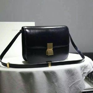 CELINE Classic Box bag in black leather
