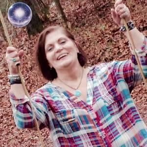 Meet your Posher, Kaye