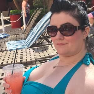 Meet your Posher, Angela