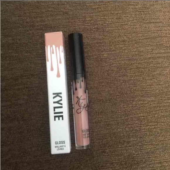 Kylie Jenner lip gloss