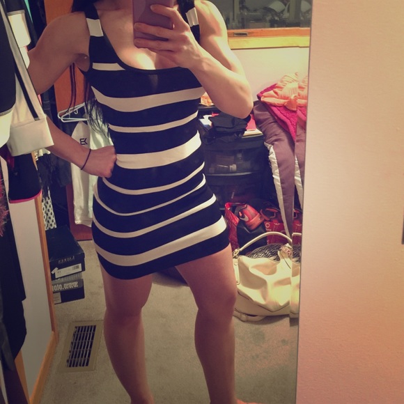 🔴SOLD🔴Lola Black & White Striped Dress - Picture 2 of 4