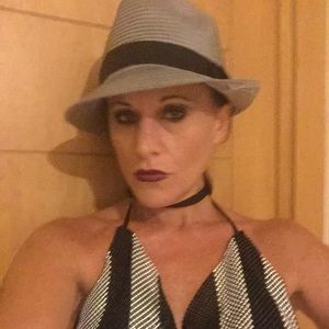 Meet your Posher, Melisss