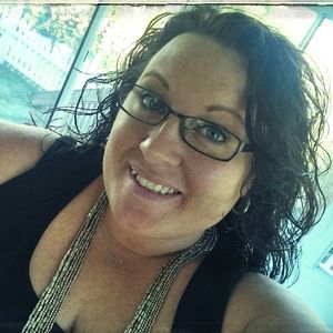 Meet your Posher, Angie