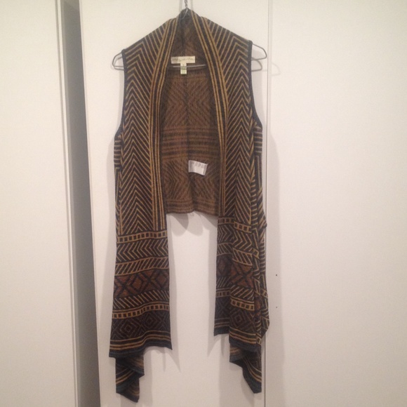 Urban Outfitters - staring at stars - vest- size S