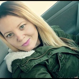 Meet your Posher, Sherry