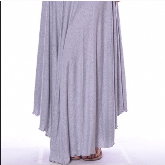 🆕 ✨RESTOCKED SOFT FLOWY MAXI SKIRT- SMALL - MED✨ - Picture 3 of 4