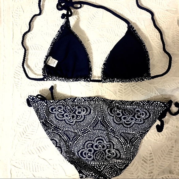 Old Navy NWOT M/L navy white print bikini - Picture 2 of 4