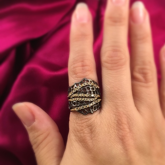 ANITANJA Sea Fan White Topaz Puzzle Ring - Picture 2 of 5